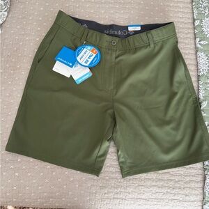 Columbia Shorts sz 36. Nee with Tags upf 50